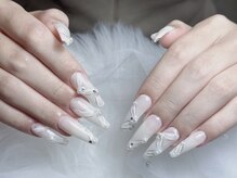 ジュリネイルスタジオ(Julli Nail Studio)/リボン・キラキラネイル