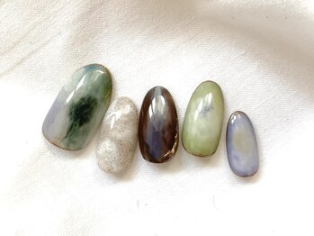 アロナ ネイルサロン アンド スクール(alona)/絶妙カラーをお作りします♪