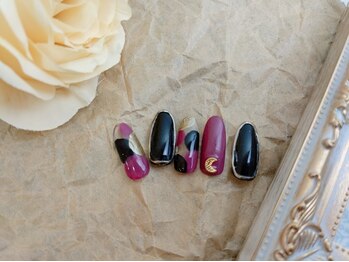 ネイルサロン&スクール ジーナ(GINA)/大き目ブッチ綺麗めネイル