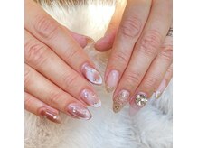 ネイルデザインも豊富にご用意しております☆