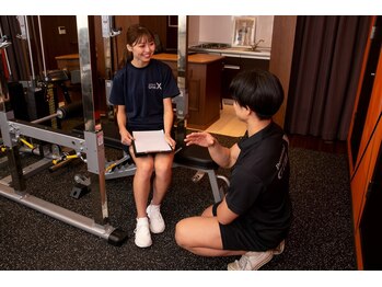 エックス 名古屋丸の内店(X)/カウンセリング風景