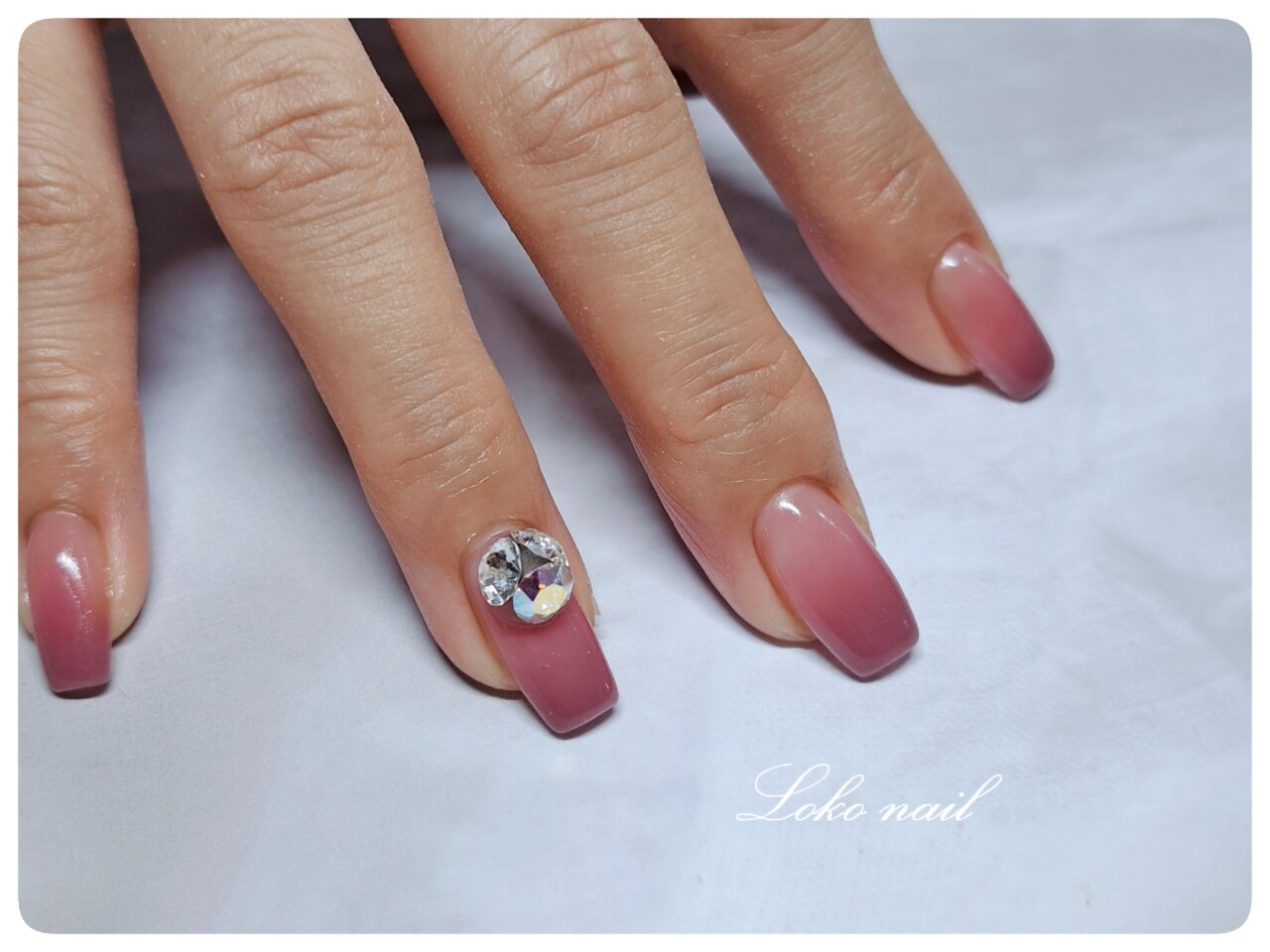 ネイルチップ ワンホン チーク グラデーション vカットストーン