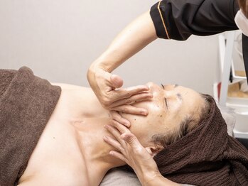 リボン(Ribbon)/お顔引き上げマッサージ