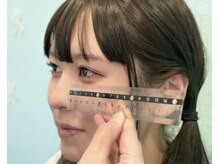 クレア(CREA)/黄金比率を測り似合うデザインに