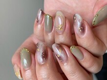 ネイルズ ララ(nails Lala)/カーキ。