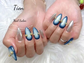 オンブレフレンチ・冬ネイル