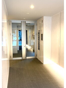 アトリウムオム 博多(ATRIUM HOMME)/エントランス