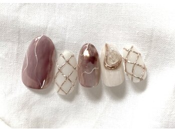 アロナ ネイルサロン アンド スクール(alona)/ネイルチップもお作りします♪