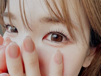 ダイヤモンドアイズ 調布店(DIAMOND EYES)の写真/ビューラーいらず☆デザインラッシュリフトでナチュラルぱっちりＥｙｅに☆美容液で理想的な美まつ毛へ♪