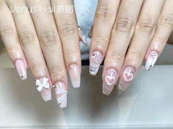 ヴィーナスネイル(Venus Nail)/持ち込みつけ放題長さだし