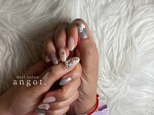 アンガット(angot.)/ホワイトX'masネイル