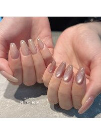 秋のちゅるんピンクネイル