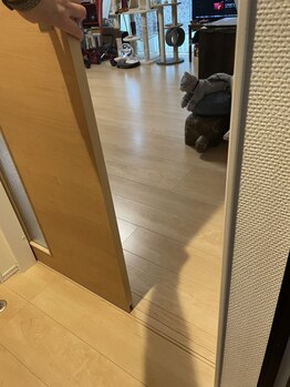 糸色 十色/まずはリビングに入ります