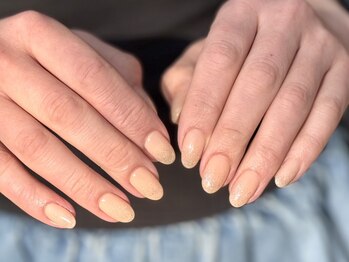 オッドジョブス ネイルアンドアイラッシュ 庚午店(odd jobs)の写真/シンプルな中にも上品さをプラスした大人可愛いネイルが叶う♪会社勤めの方や主婦の方にもオススメ◎
