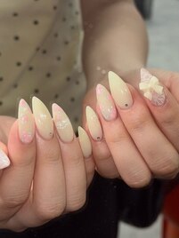 ガーリーネイル