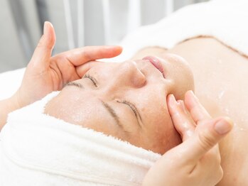 ビーセレブ/フェイシャルリフトアップコース