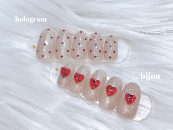 ドールネイル(DOLL NAIL)/アシンメトリーデザイン