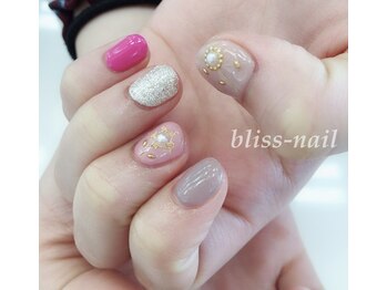 ブリスネイル(bliss-nail)/お花ネイル