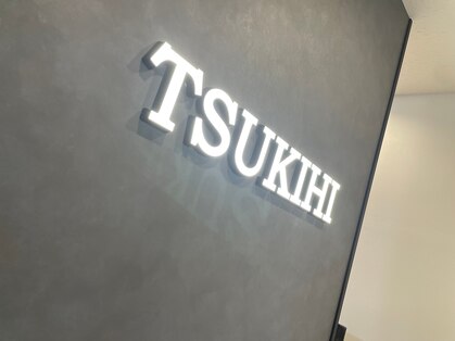 ツキヒ(Tsukihi)の写真