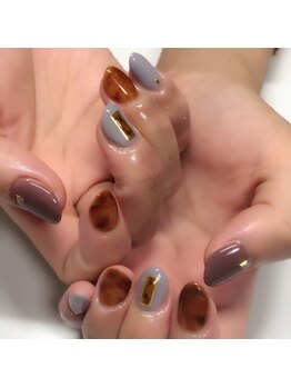 アイラッシュアンドネイル ブルーミン(Bloomin)/べっ甲柄