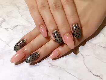 ブラックドットネイル