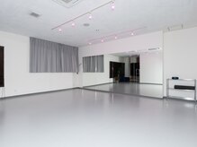 AXIS DANCE STUDIO《ダンス/ヨガ/ピラティス》/