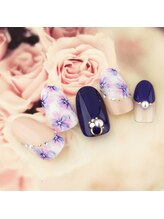 ラ カゼッタ(La casetta)/手描きパープルフラワーネイル