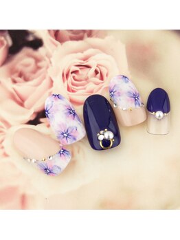 ラ カゼッタ(La casetta)/手描きパープルフラワーネイル