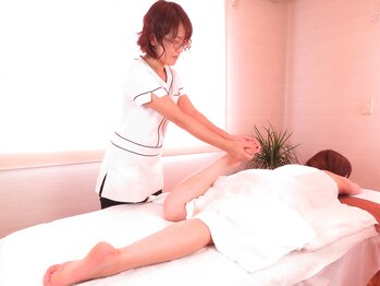 アンヘルデプルマ(Angel de pluma)/脚のむくみ改善