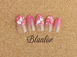 夏のグラデビジュー　￥9,090