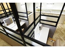マミュ 新宿マルイ本館店(MAMEW)/落ち着いた空間でメイクレッスン