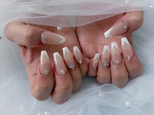 ユーニーネイル(Yoonie Nail)/ワンホンVフレンチ