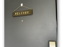 カピリナ(kapilina)/玄関のwelcomeボードが目印