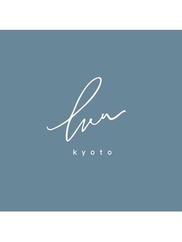 フルム 四条烏丸店(Heuleum)/流れ/心の流れを意味するフルム