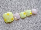 うる艶ミルキーフットネイル