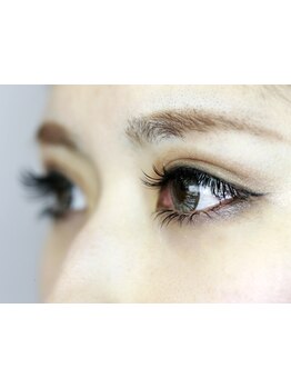 ボリュームのある目元にしたい