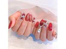 新色NEWパーツ入荷中！パーツとストーンの種類が豊富なサロン♪