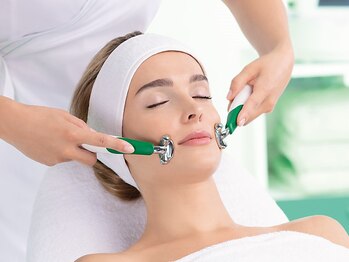 フェルマータ リュクス/フェイシャル小顔スッキリコース