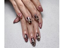 ルートレム(Root/R3:M)/ヒョウ柄ネイル