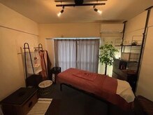 非日常を感じさせる３０２号室。リンパやもみほぐしはこちらで。