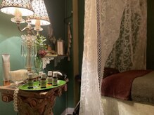 カレイド マニョ(kaleido manyo)の雰囲気（灯りの中で、静かに力がほどけていきます）