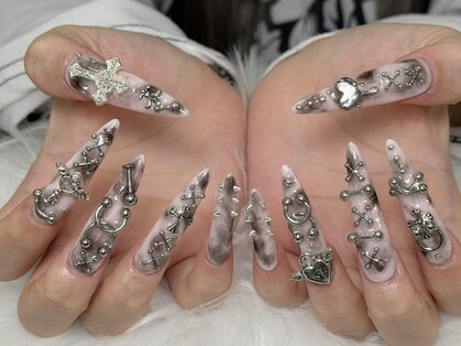 LUCI NAIL新大久保【ルシ ネイル】長さだし/持ち込み/ゴテゴテ/パラジェル/フィルインの写真