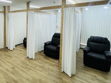 アイドット 新宿西口店(i.)の雰囲気(ご来店お待ちしております!眉毛/アイブロウ/眉/まゆげ/間引き)