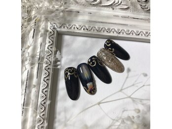 ヒトミネイルズ(Hitomi Nails)/