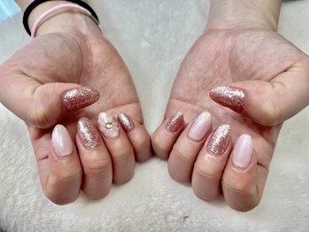 はあとねいる 宇都宮御幸ヶ原店/フラワー雫ネイル