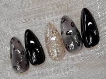 ルミエー(LUMIE)/冬のヒョウ柄ネイル