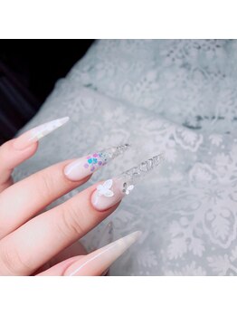 エルフィ(ELFI)/#ガラスネイル#蝶々