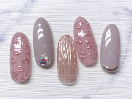 ヒョウ柄ネイル