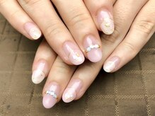 プラハネイル(+HER 美甲)/金箔×シェル