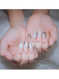 Build Up Beauty秋ネイル